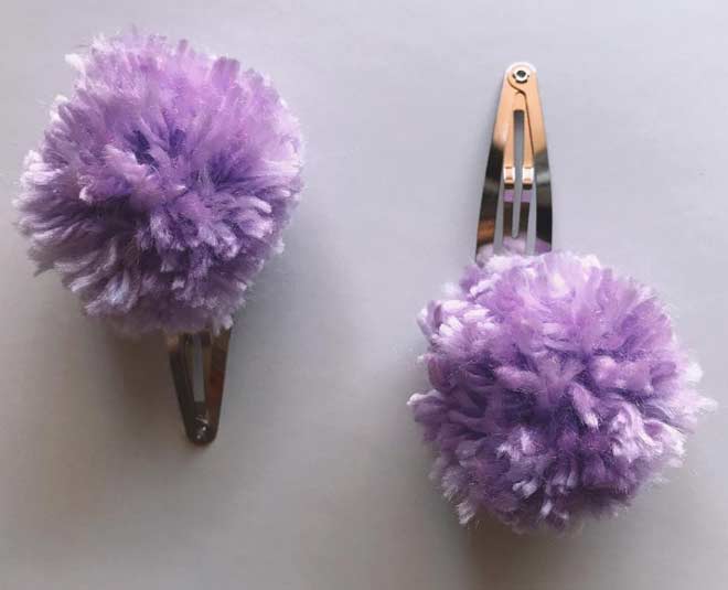 pompom hairpin