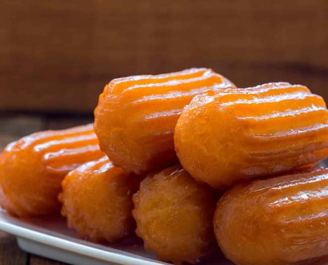 turkish tulumba and gulab jamun