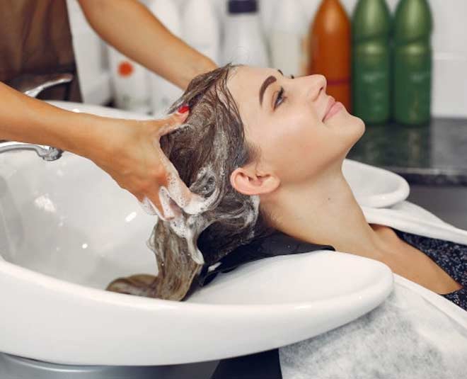 how to use egg white before using shampoo