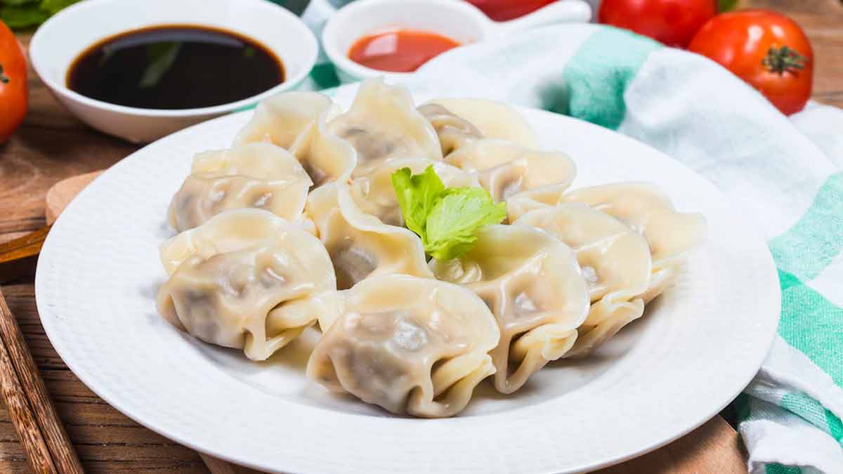 Dolma aunty food in lajpat nagar