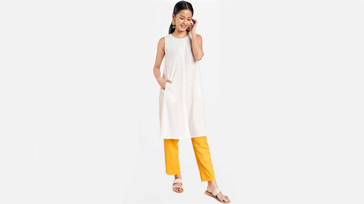 all white short kurta myntra