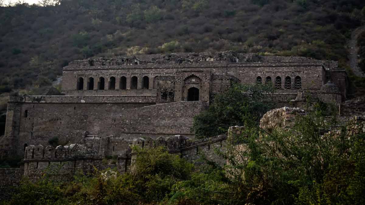 bhangarh fort ghost stories
