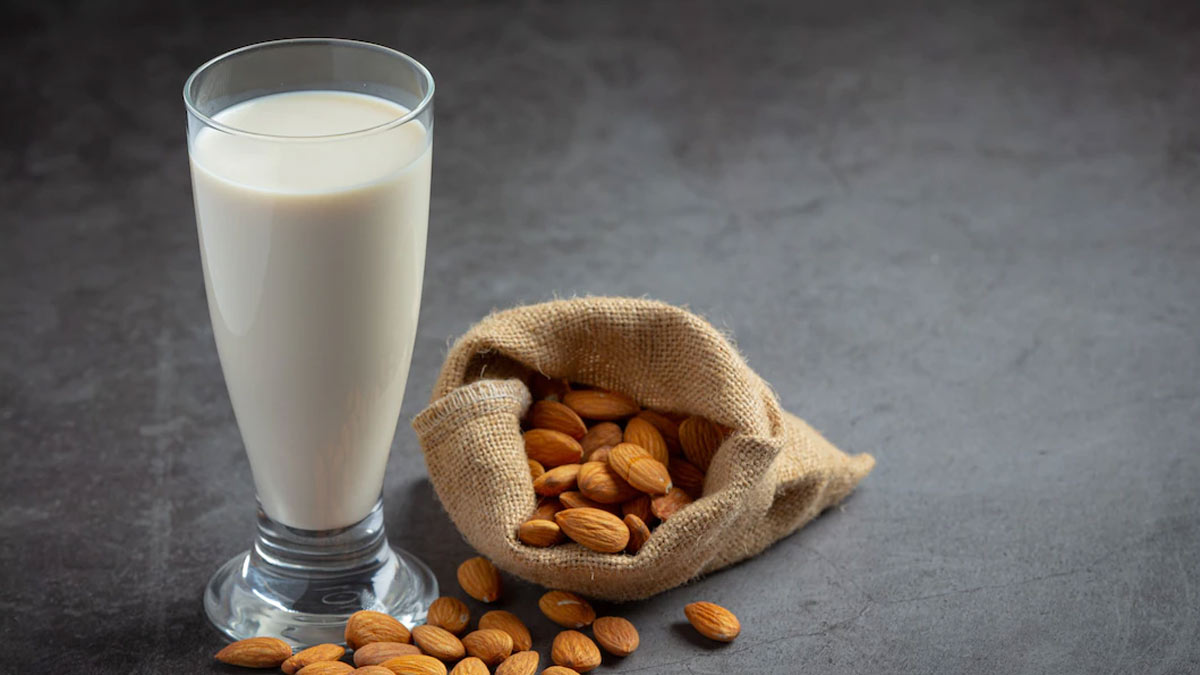 calcium in almond milk