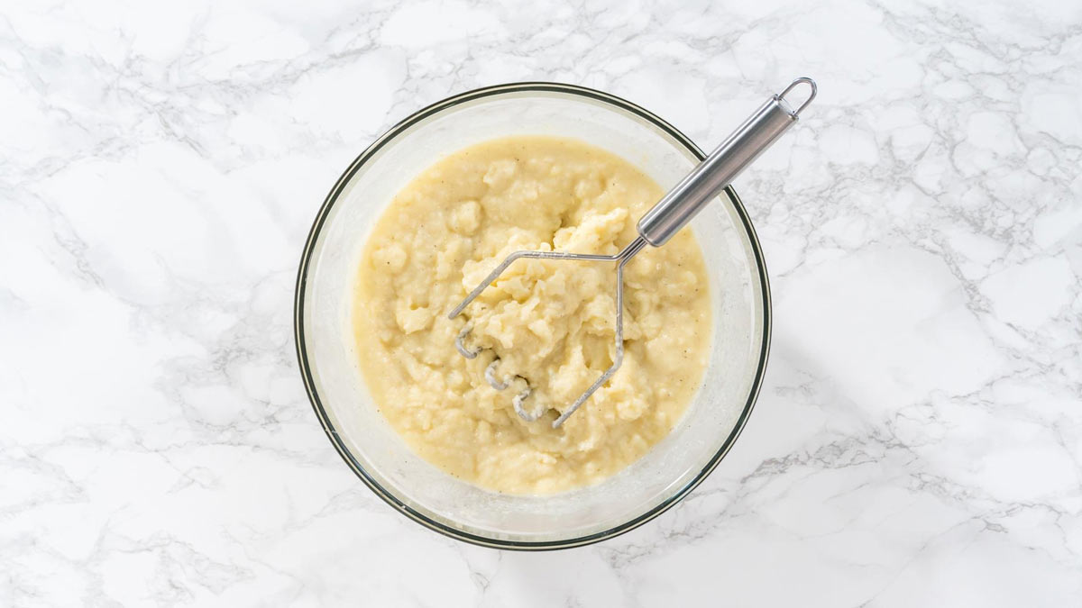 potato masher effiecient kitchen tool