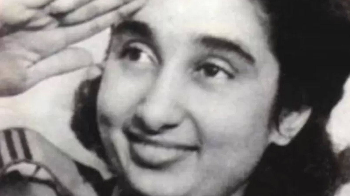 prem mathur commercial women pilot of india