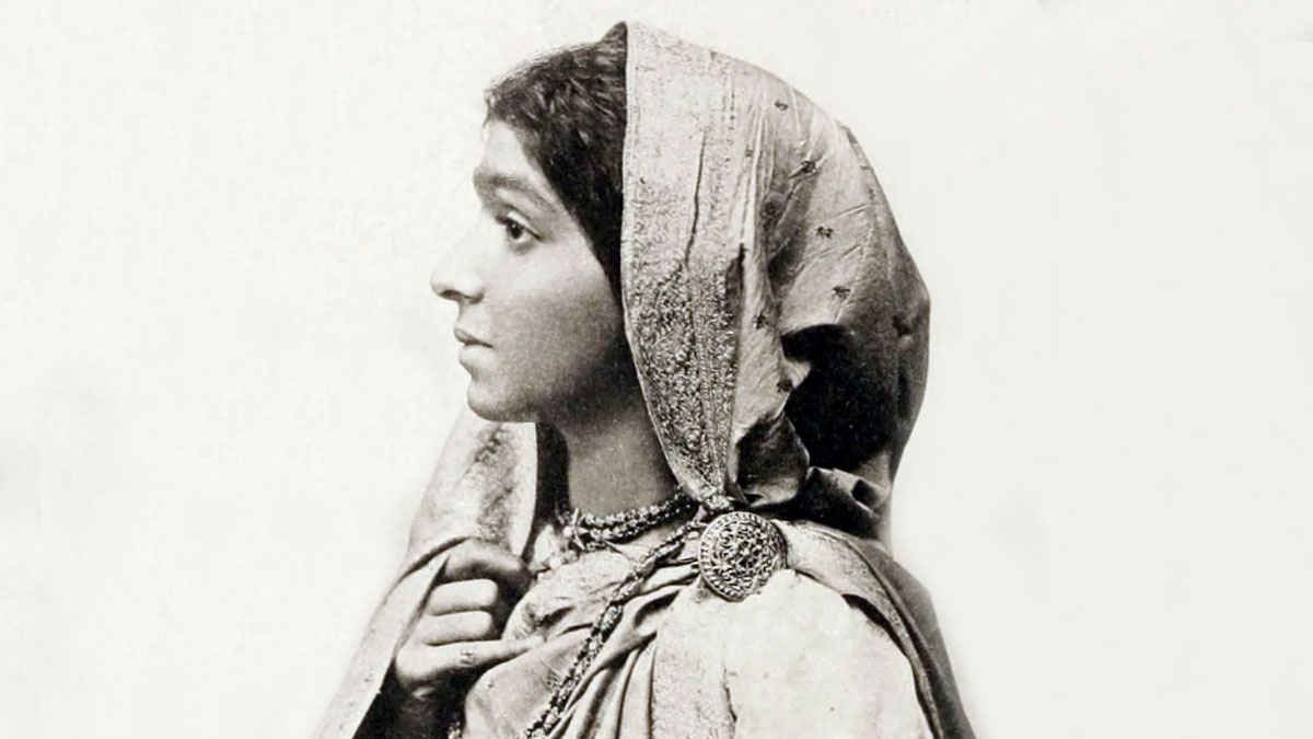 sarojini naidu the first woman governor of an state