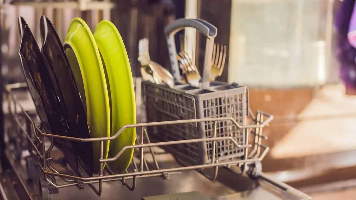 tips to remove rust from utensils stand