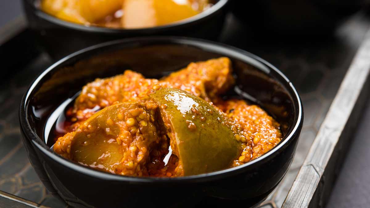 Mango pickle in hindi