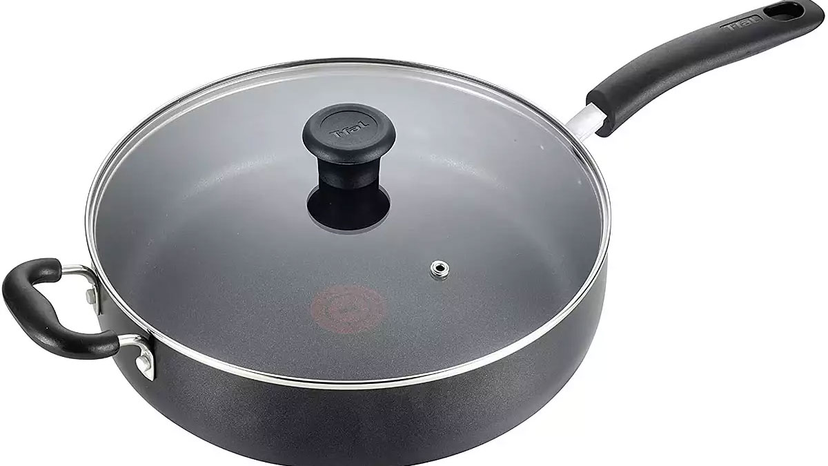 saute pan for frying