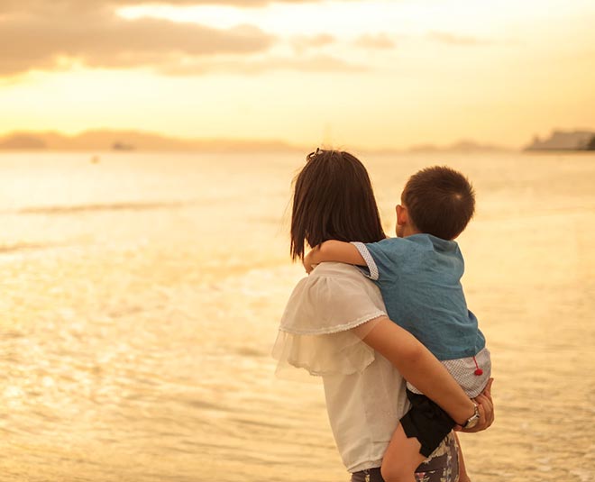 Bombay High Court decision on single mother