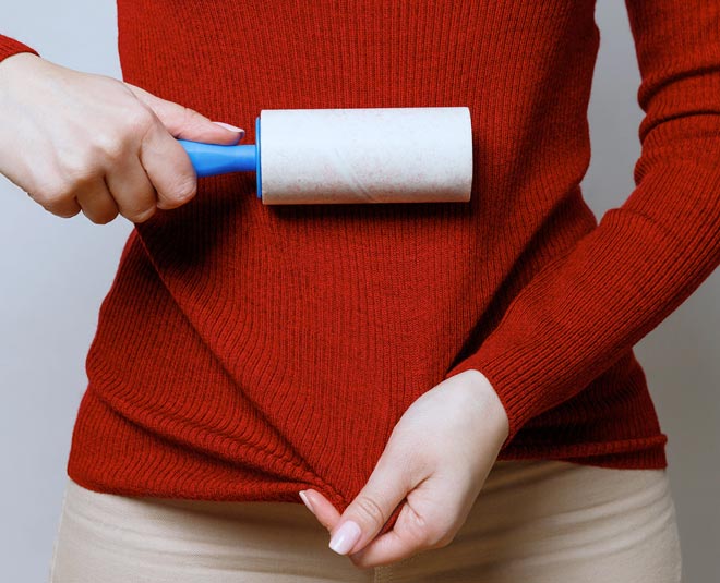 how to remove lint from tshirt inside