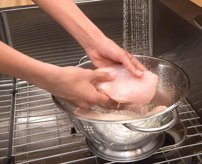 perfect way to clean chicken before cooking inside