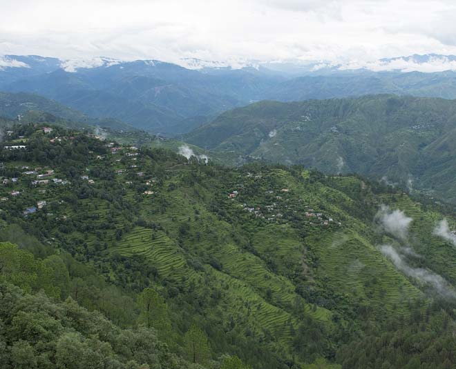 places to visit in near delhi in april