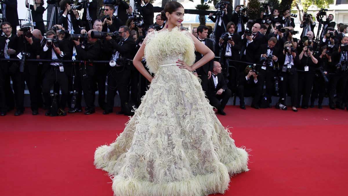 sonam kapoor in cannes worst dress