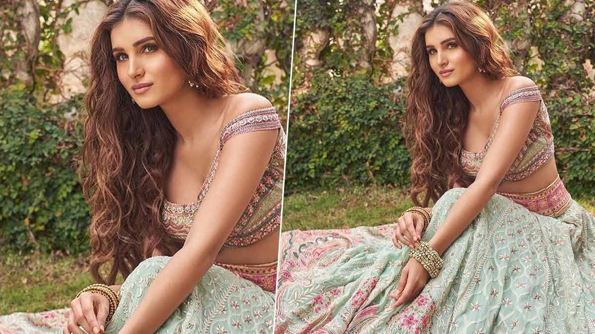 tara sutariya pastel lehenga