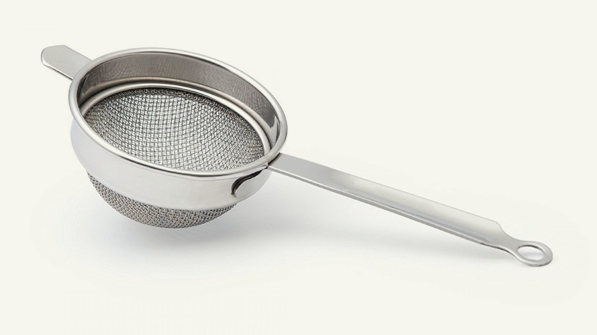 How to use tea stainer to remove bugs