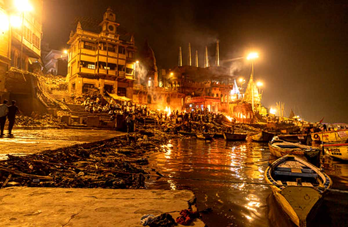 Manikarnika Ghat