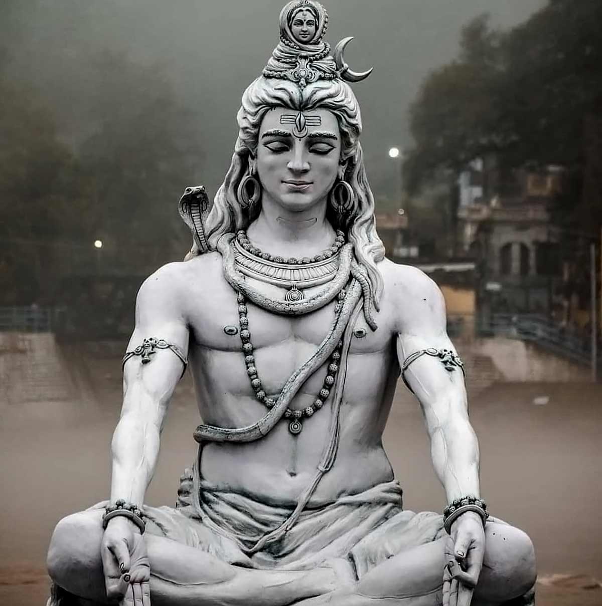 lord shiva and moon