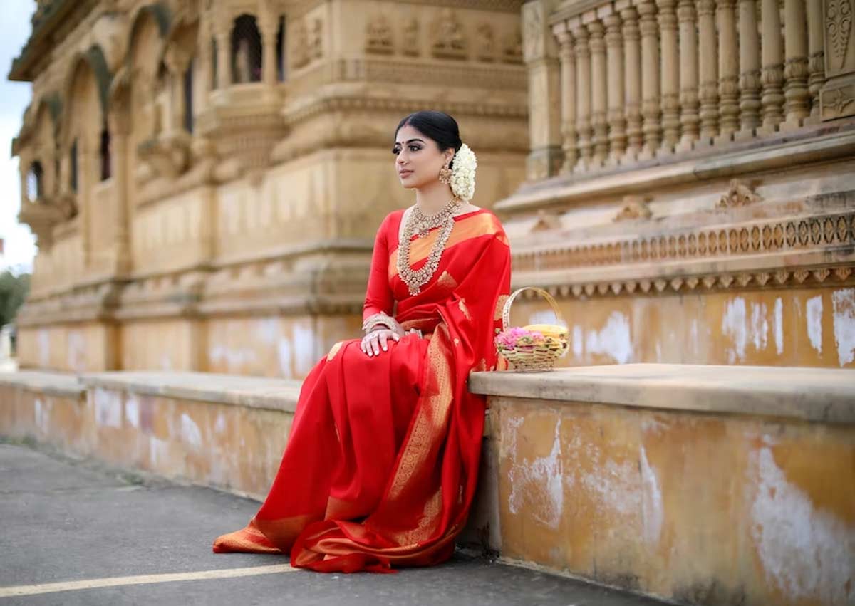 lucky colours of monday born