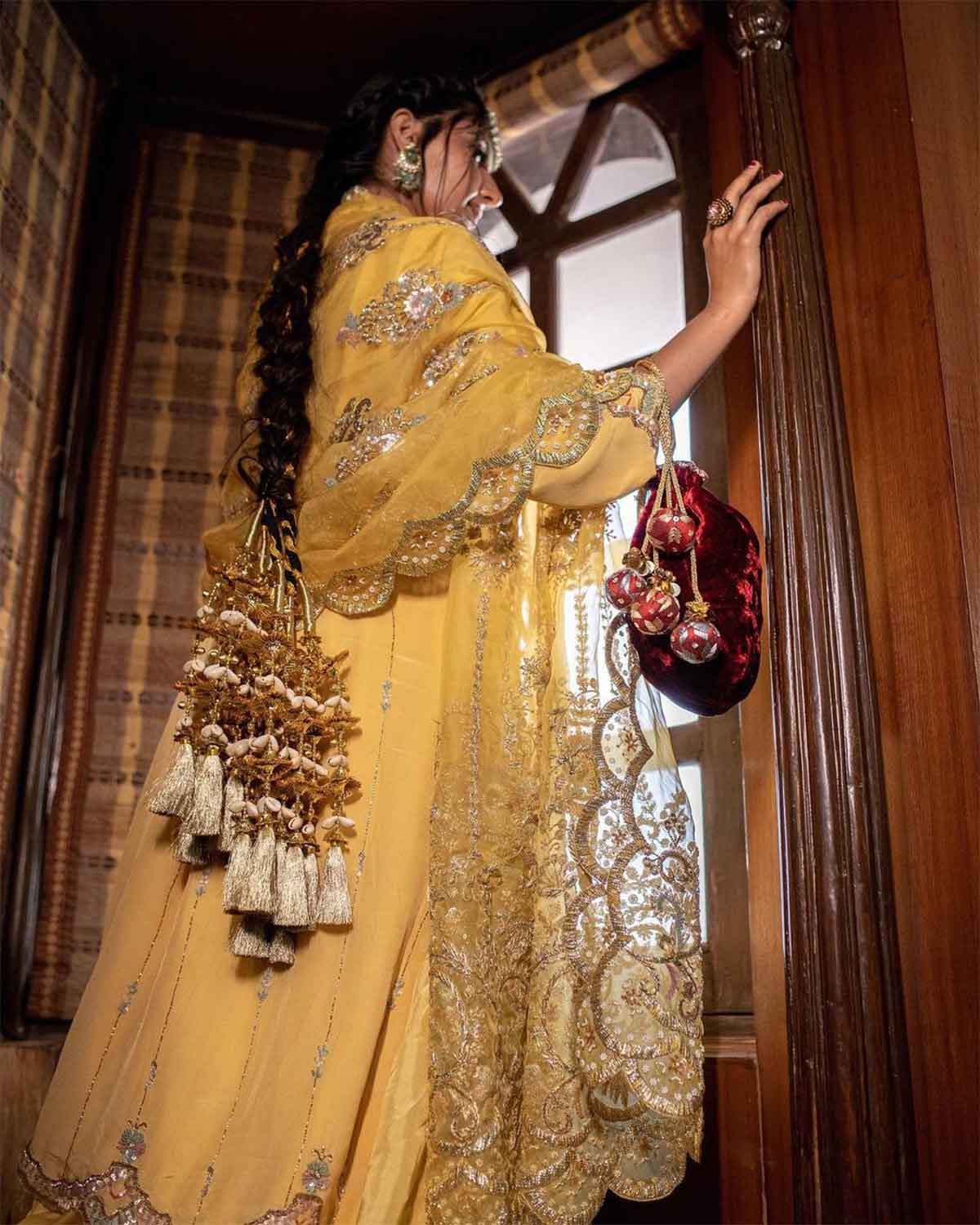 paranda designs for punjabi brides