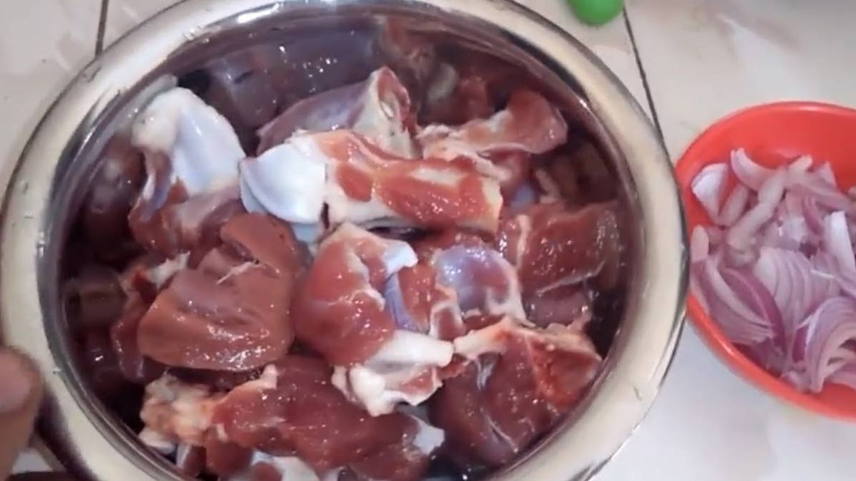 Can we wash mutton with vinegar