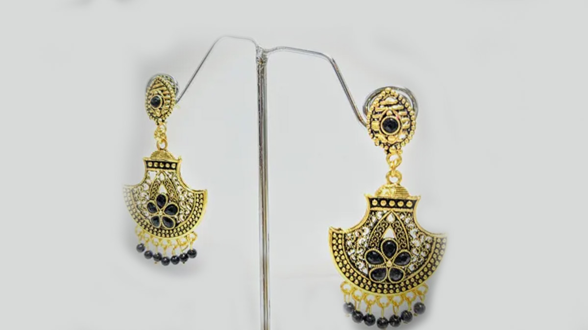 earrings for females