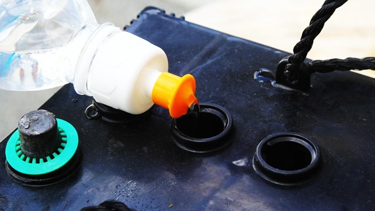 how to check inverter battery water level in hindi