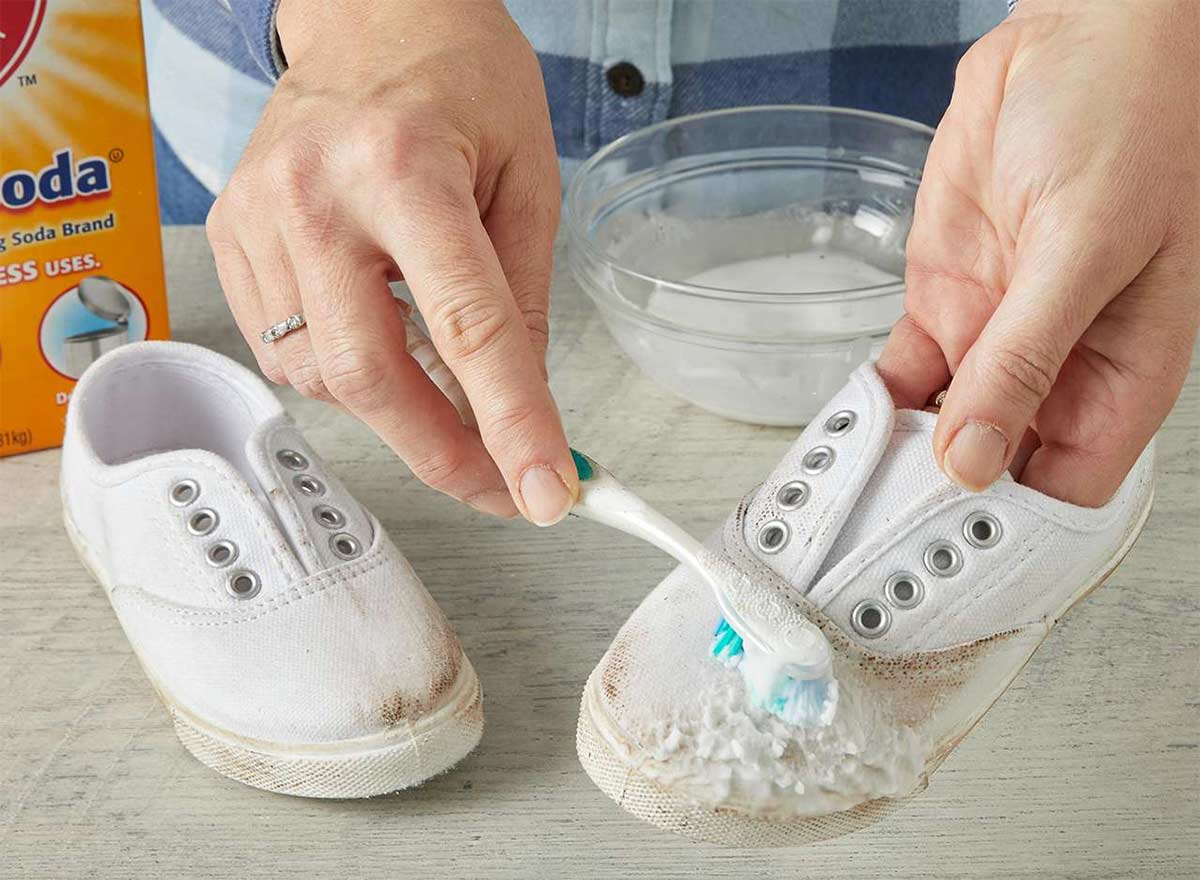 how to clean white shoes at home