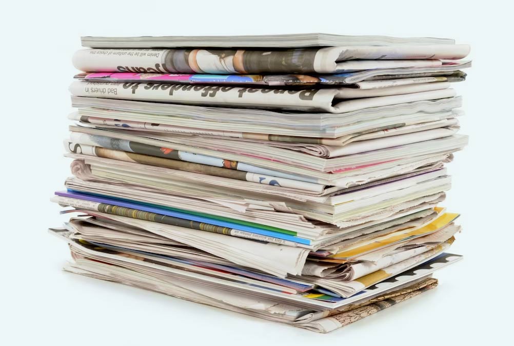 how to make newspaper cover