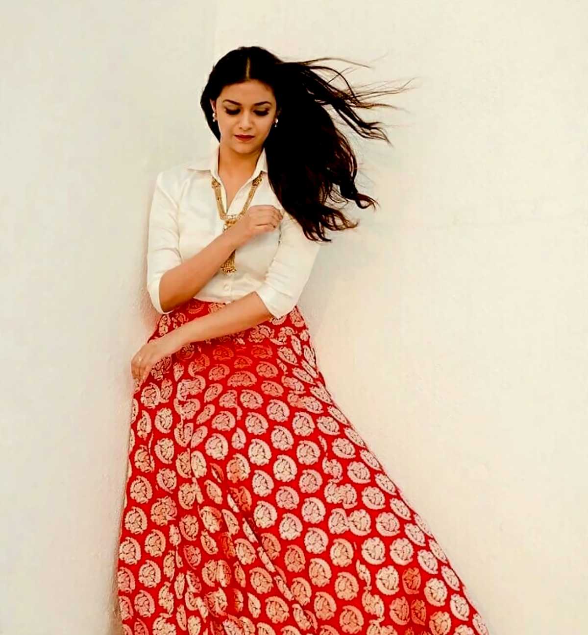 shirt ke sath krein style