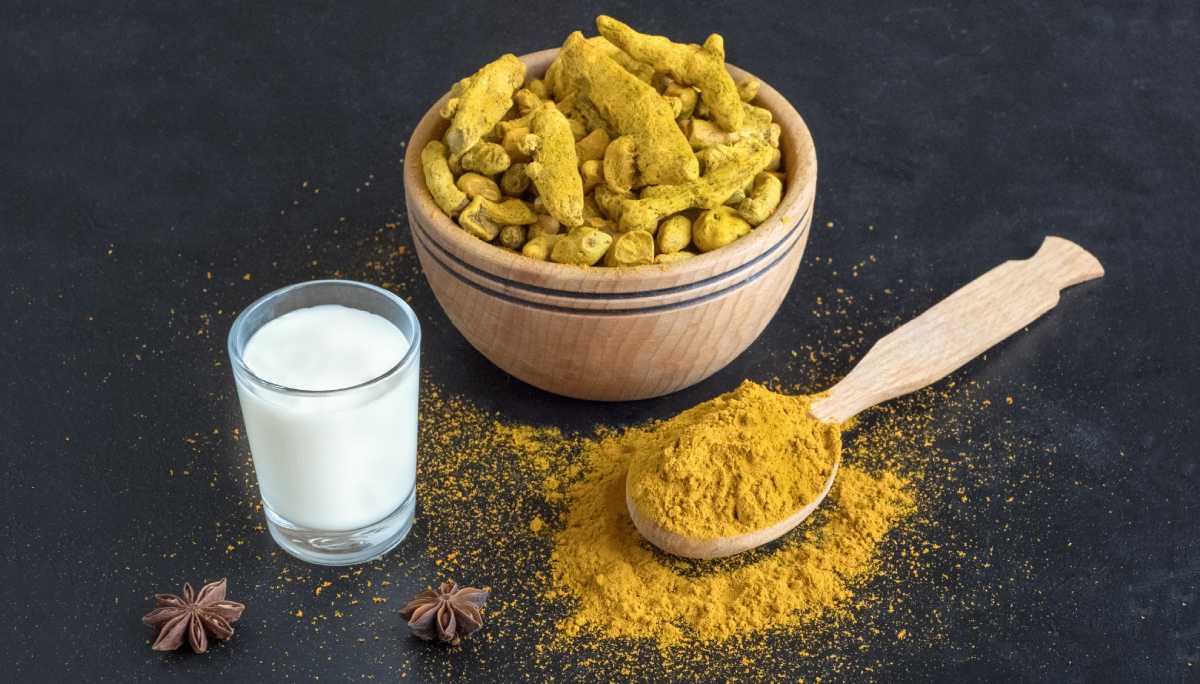 turmeric milk benefits for female