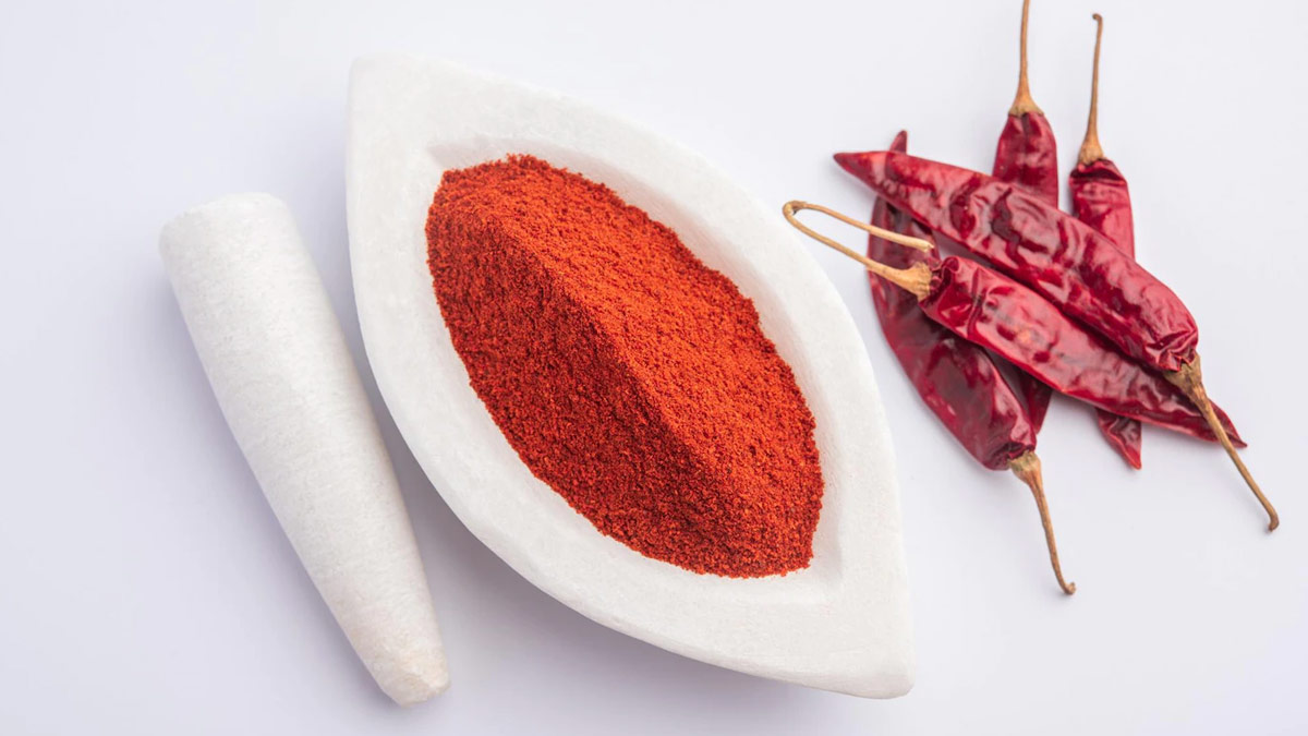 what is deggi red chilli