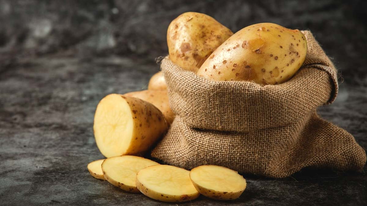 How to use potato in salty gravy