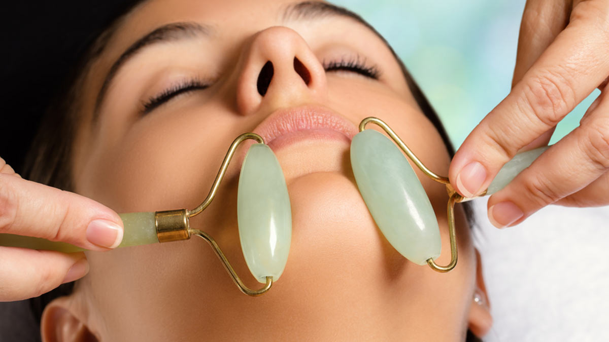 Jade Roller For Jaw Line