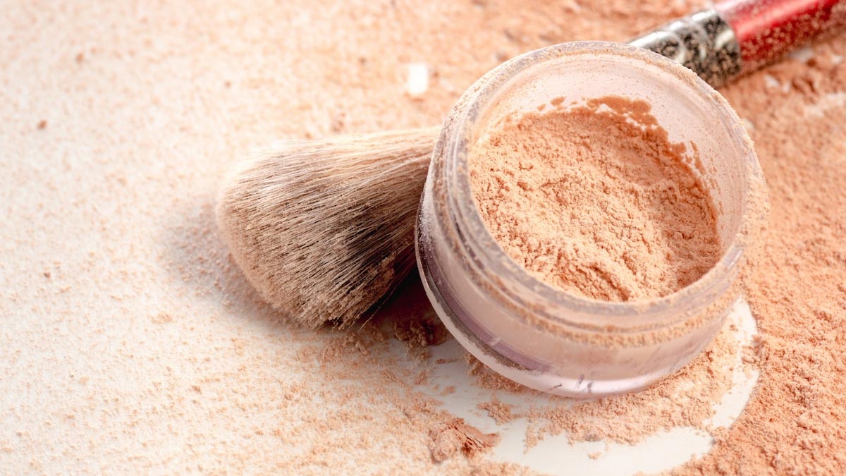 Loose Powder To Enhance Eyelashes
