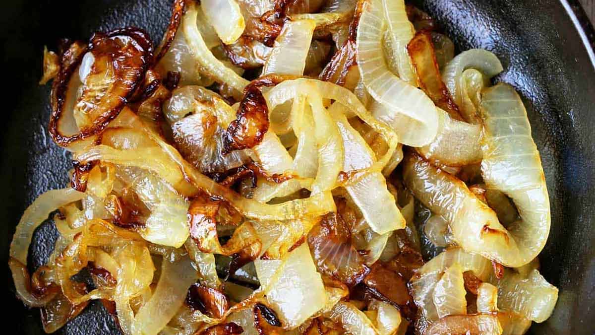 Onion Tadka for Pulao