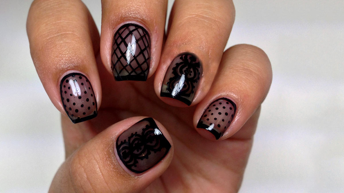 Simple Monochromatic Nail Art Design