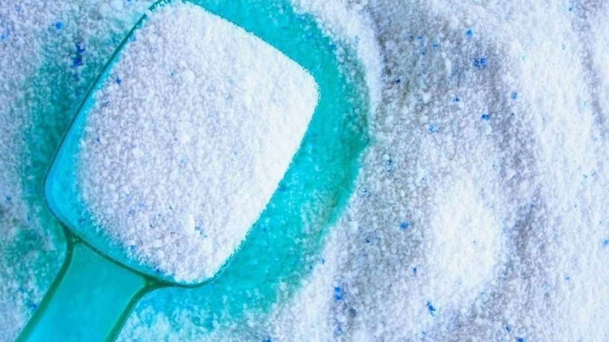 cleaning hacks with detergent