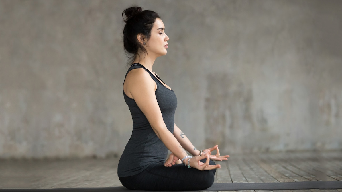 how to do padmanasana