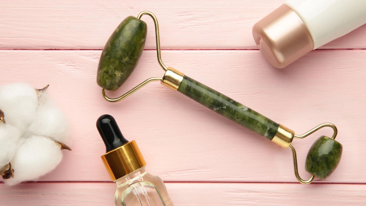 jade roller benefits