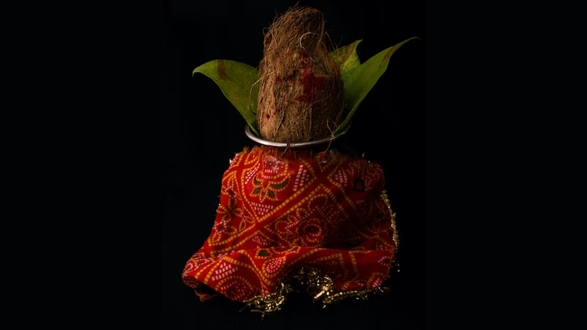 kalash sthapna with coconut