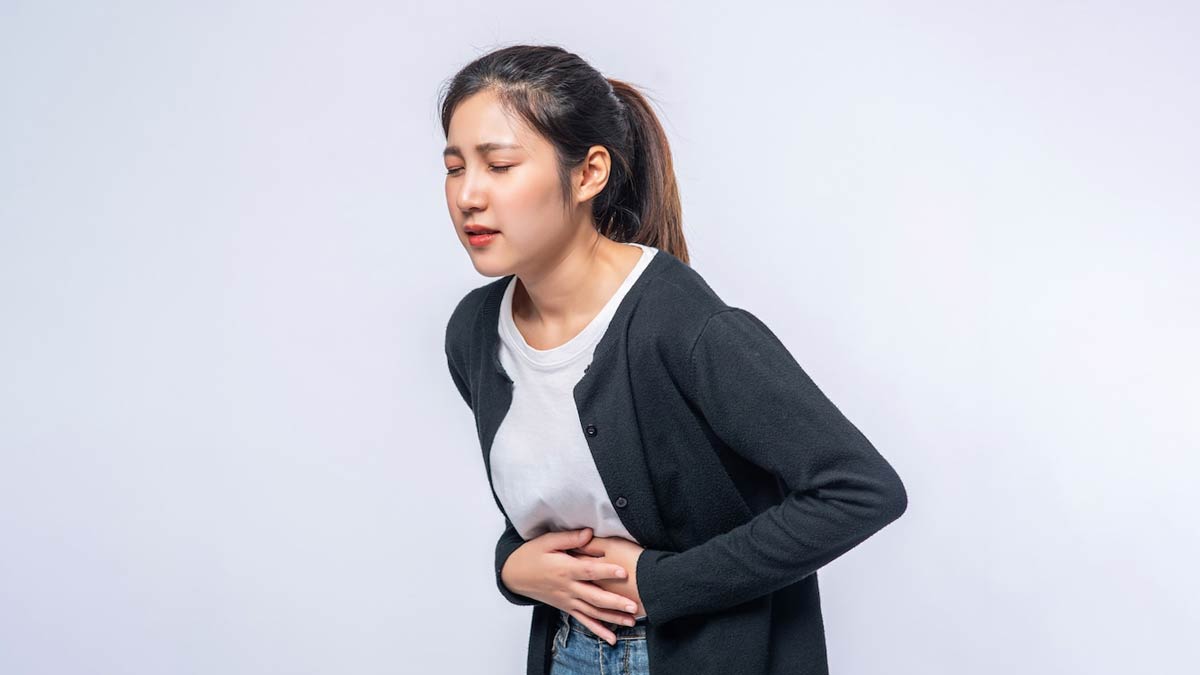 kali mirch se pet mein jalan hona