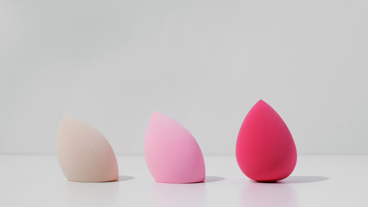 beauty blender freezing benefits