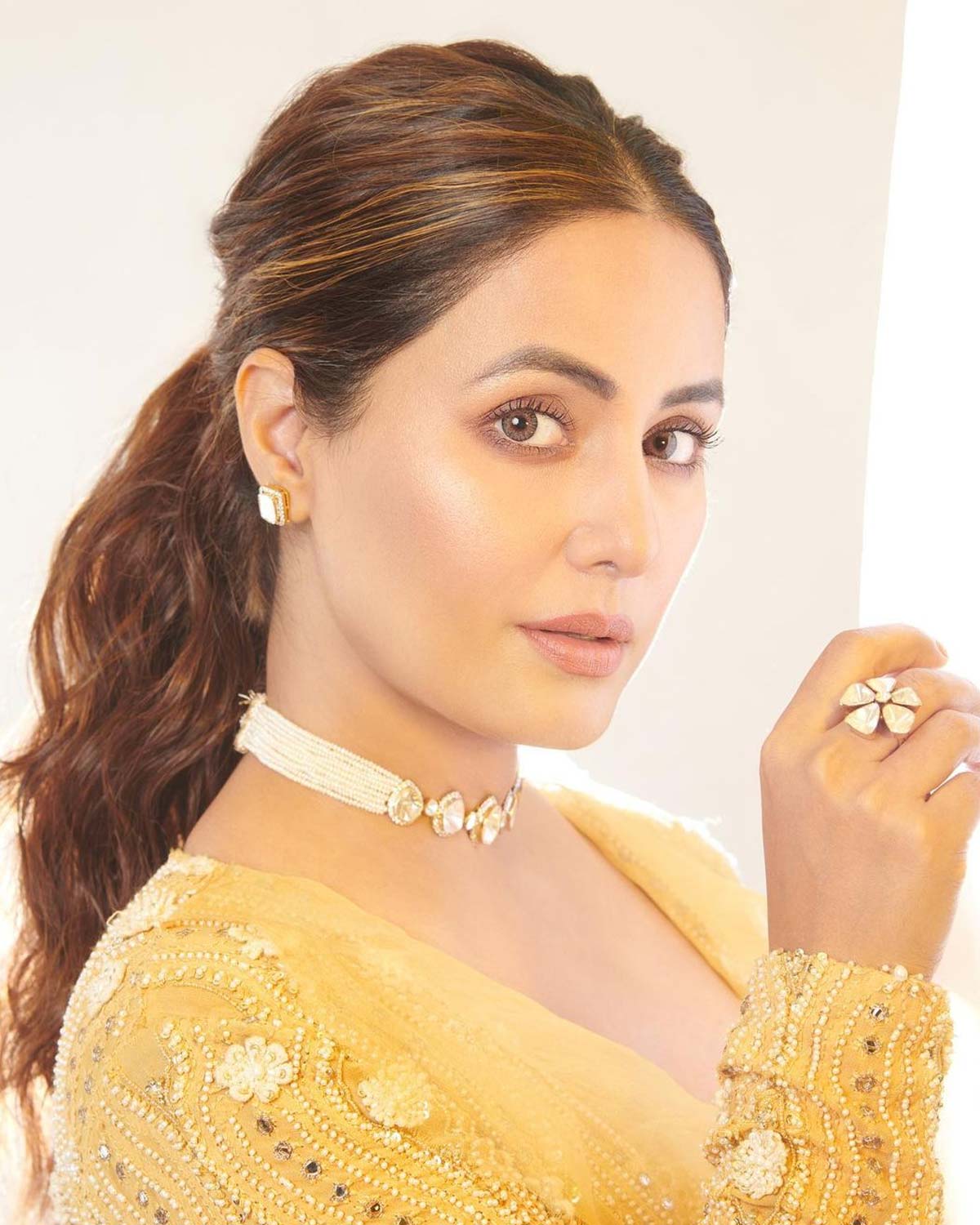 low ponytail for summer