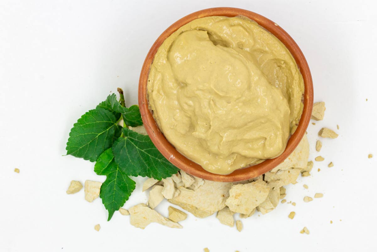 multani mitti for skin benefits