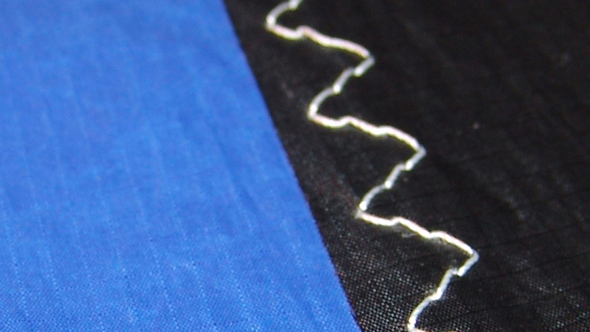 not to wear black blue clothes