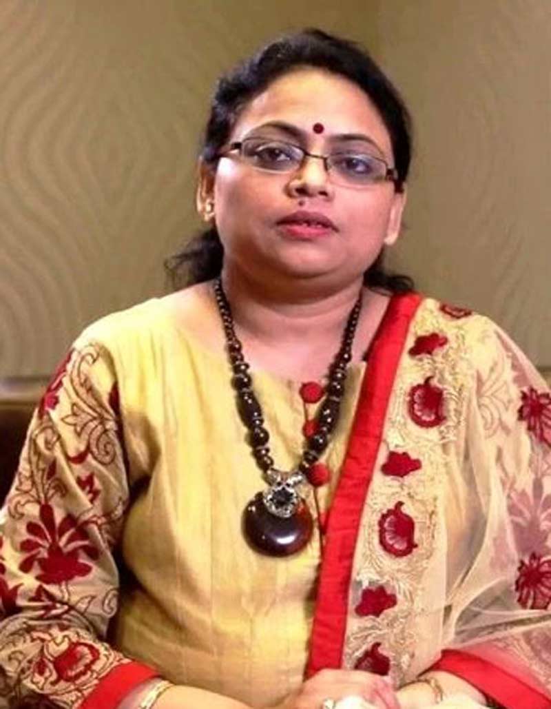 Who is Ritu Kharidaar