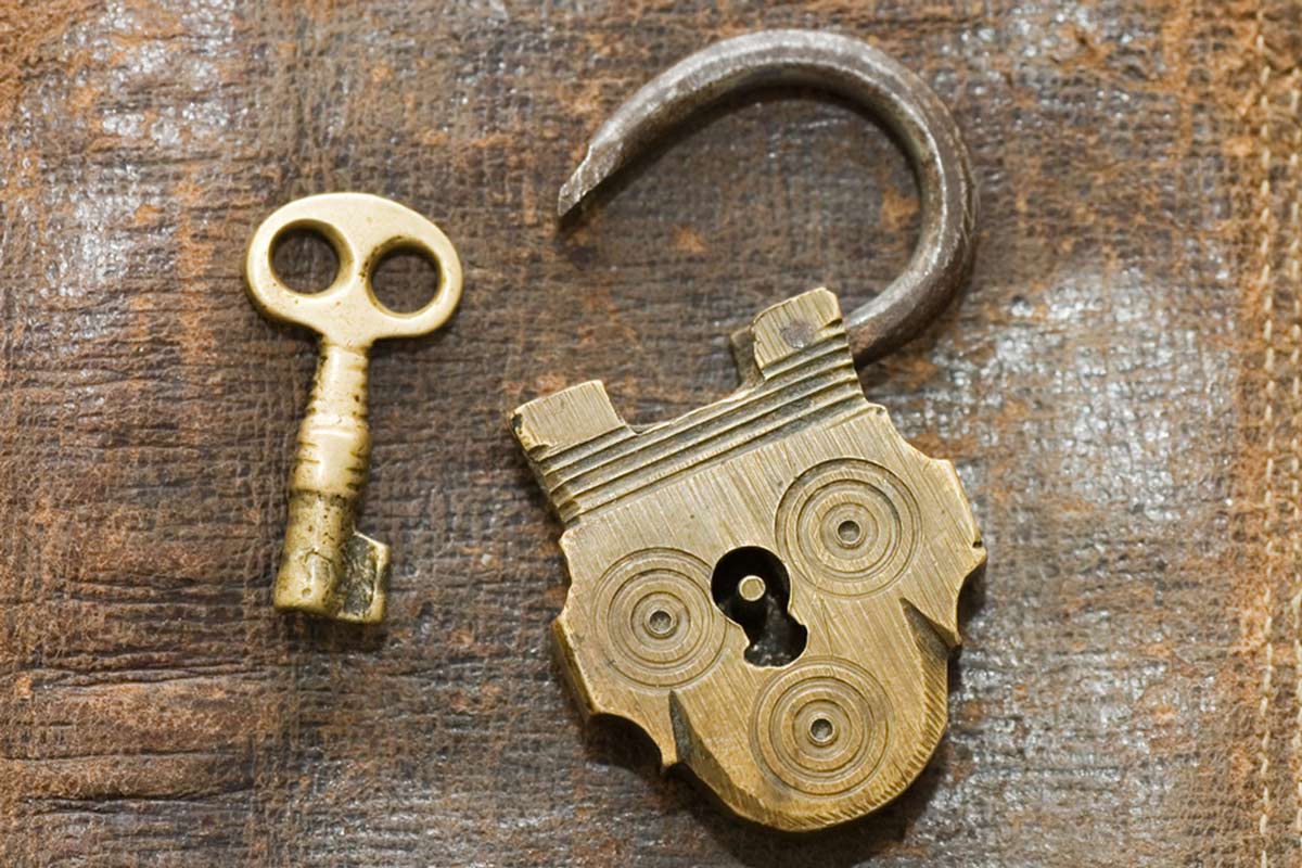 couple make unique lock