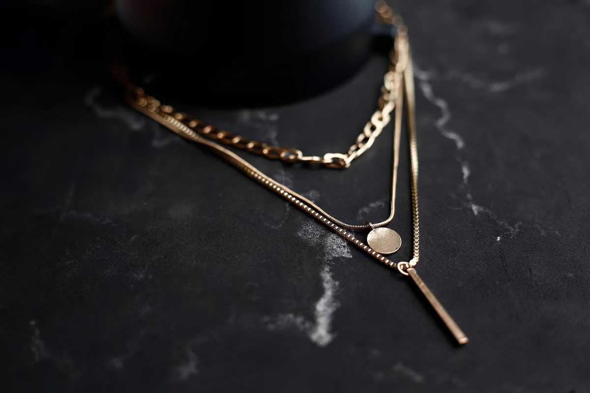 how to clean necklace