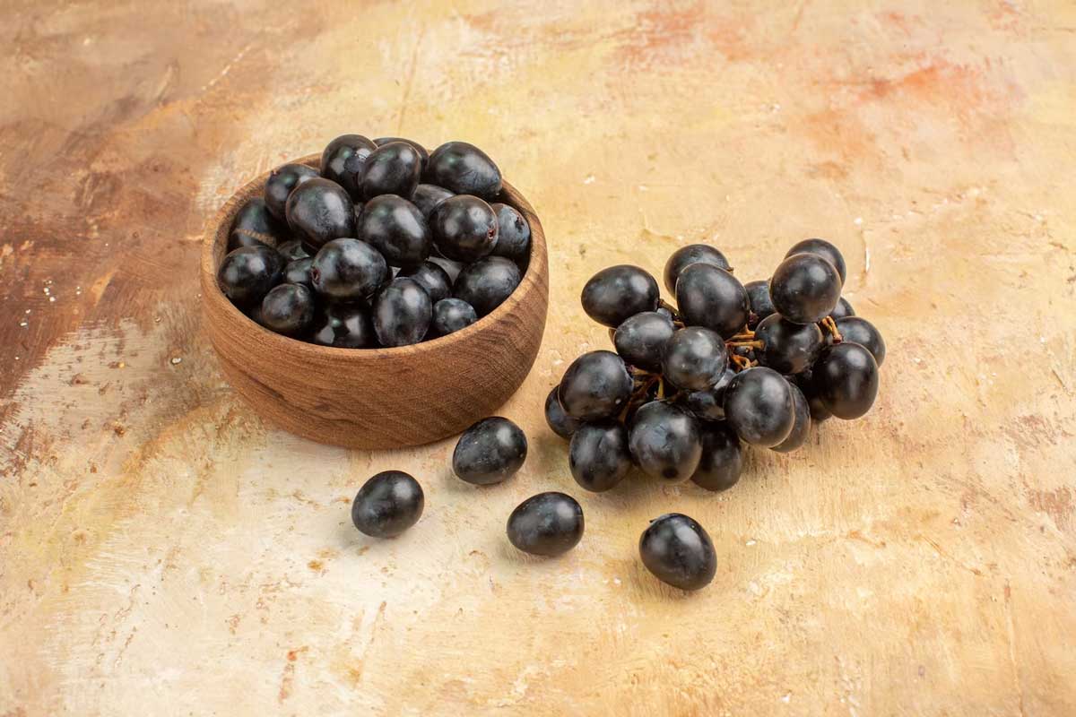jamun for younger skin
